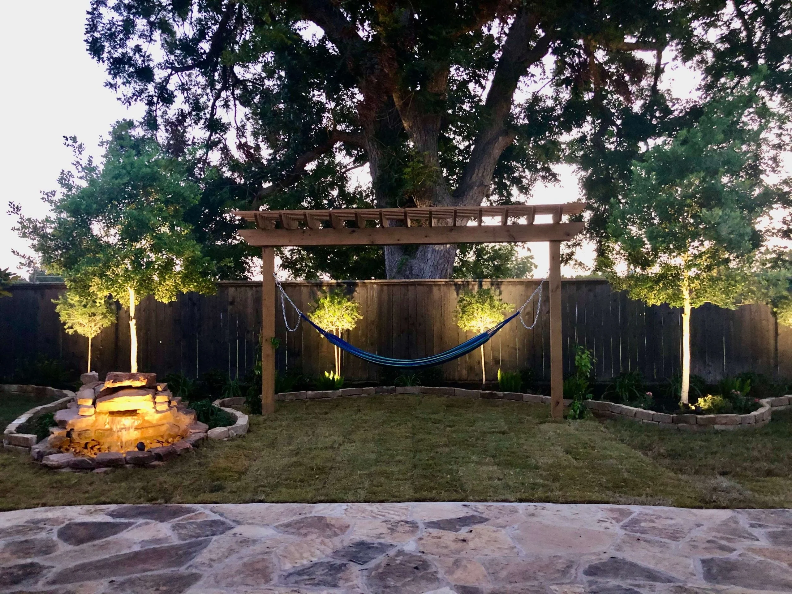 Single Pinewood Outdoor Pergola