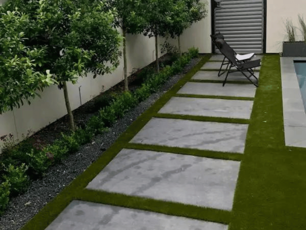 Landscape backyard paver